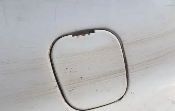 Rear bumper row hook cap/cover