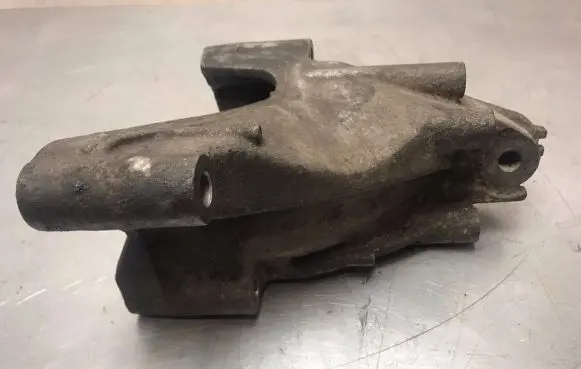 Volkswagen Crafter Engine mounting bracket 03L199307A