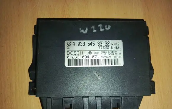 Mercedes-Benz E W210 Parking PDC control unit/module A0335453332 0263004071