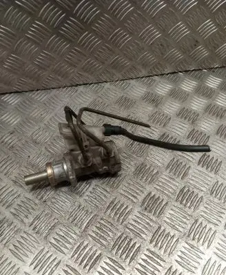 Ford Focus Master brake cylinder