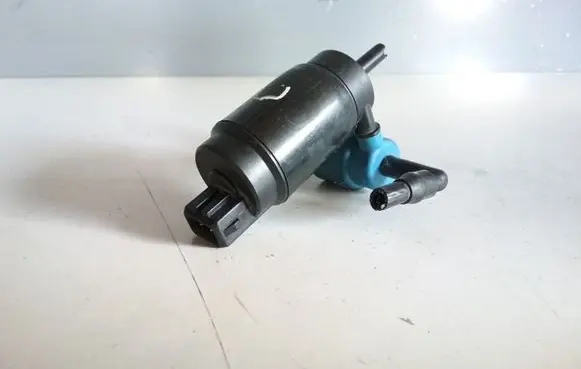 Opel Signum Windscreen/windshield washer pump