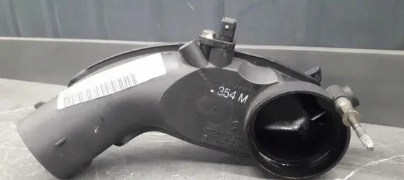 Audi A4 S4 B5 8D Air intake hose/pipe