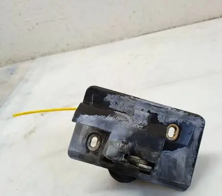 Mercedes-Benz E W210 Tailgate lock latch A2088000375
