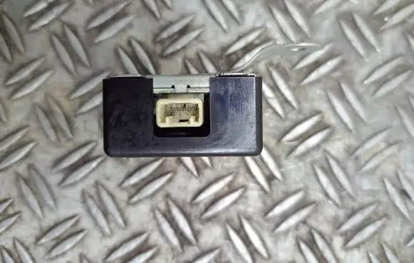 Door central lock control unit/module
