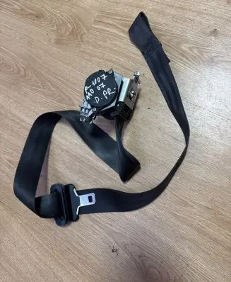 Peugeot 1007 Front seatbelt 7463023 0406068 B507743