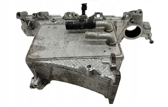 Volkswagen PASSAT B8 Intake manifold 