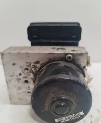 Volvo V70 ABS Pump 8671224 5WK84002 10092504033