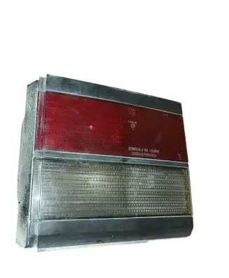 Volkswagen PASSAT B3 Tailgate rear/tail lights 333945107