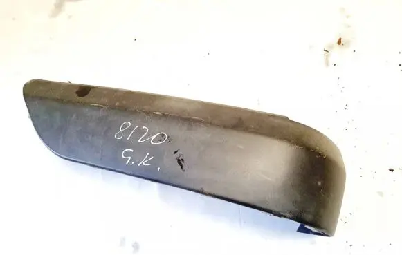 Rear bumper trim bar molding