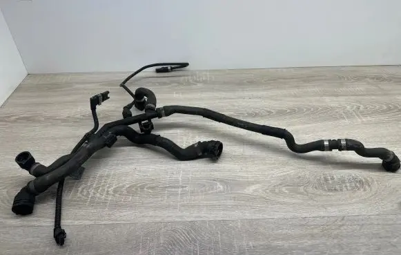 BMW 7 F01 F02 F03 F04 Engine coolant pipe/hose 7591512 15476810 16976810