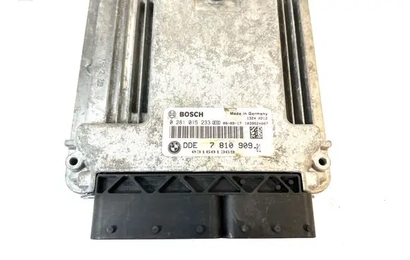 Mini One - Cooper Clubman R55 Engine control unit/module 0281015233 031681369