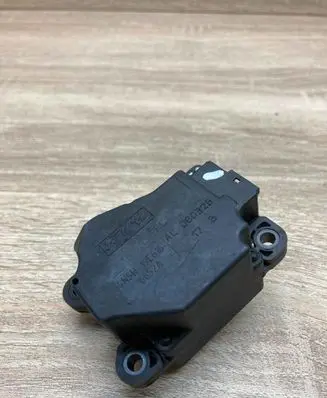 Volvo XC70 Air flap motor/actuator 4N5H19E616AC 6652A