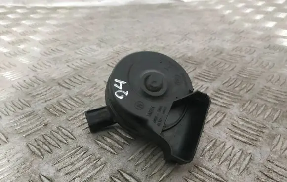 Volkswagen PASSAT CC Horn signal 7N0951223A A046522