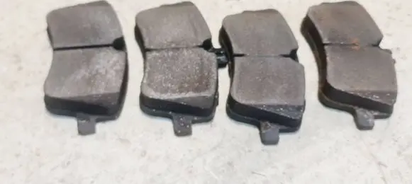 Mercedes-Benz C W203 Brake pads (front) 321806EGT 90R02A015 HE0872
