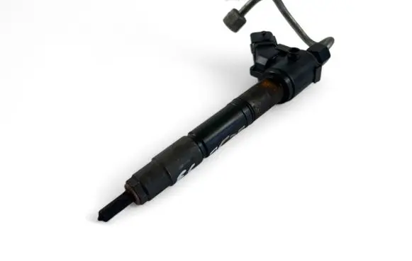 Volvo V40 Fuel injector VEA132370010AAB