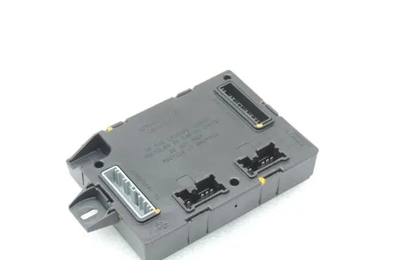 Opel Vivaro Central body control module 284B12763R 29906523