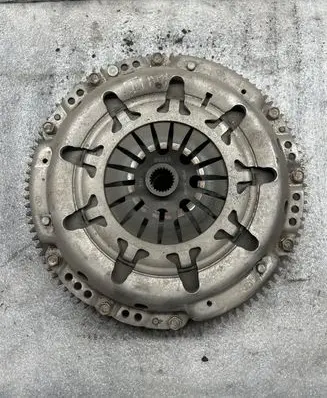 Nissan Almera Tino Pressure plate 30100AU600