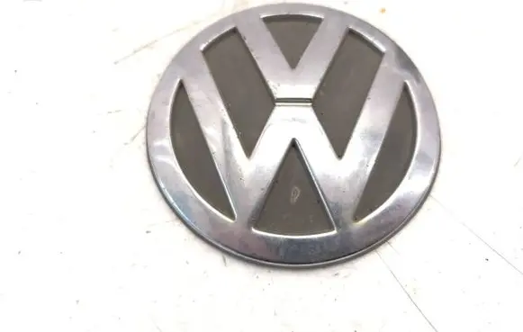 Volkswagen Golf IV Manufacturers badge/model letters 1J6853630A