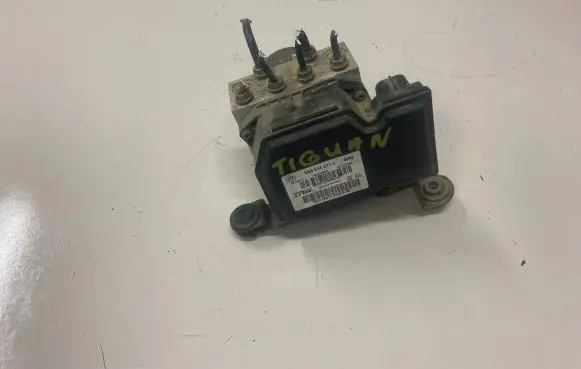 Volkswagen Tiguan ABS Pump 5N0614517L 54085069B 16132014