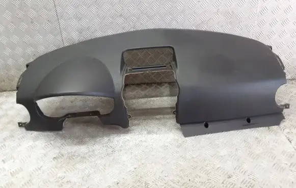 Mitsubishi Colt Dashboard 328710XA