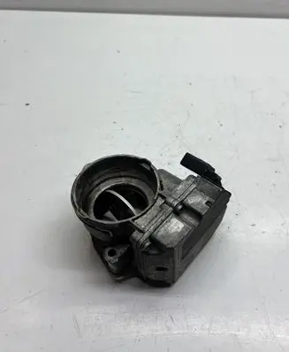 Audi A4 S4 B7 8E 8H Throttle body valve 03G128063C 0601110 XX70