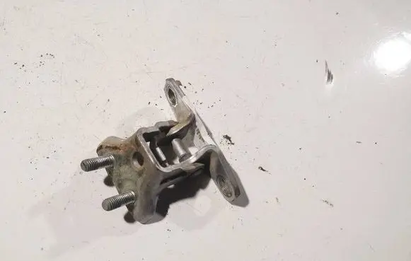 Peugeot 4007 Front door upper hinge 