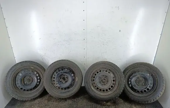 Mercedes-Benz B W245 R16 steel rim