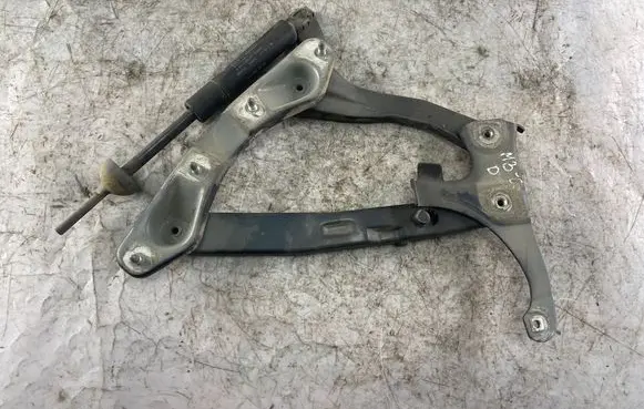 Mercedes-Benz C W202 Engine bonnet/hood hinges 2028800228