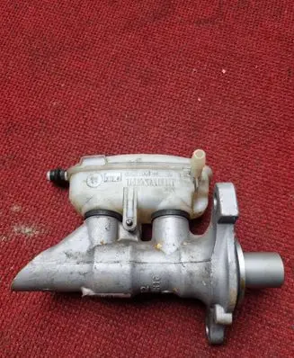 Renault Scenic III - Grand scenic III Master brake cylinder 460910006R