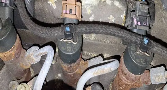 Toyota Yaris Fuel injector 0445110262 236700N030