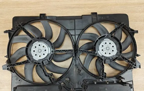 Audi A7 S7 4G Electric radiator cooling fan 8K0121003AD