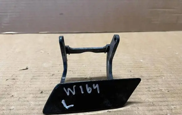 Mercedes-Benz ML AMG W164 Headlight washer spray nozzle cap/cover 