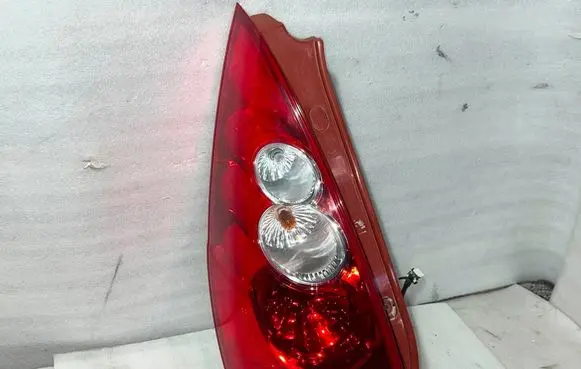 Mazda 5 Rear/tail lights