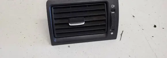 Ford Mondeo Mk III Dashboard side air vent grill/cover trim 4S71A018B09