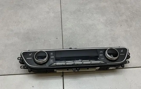 Audi A4 S4 B9 Climate control unit 8W0820043T