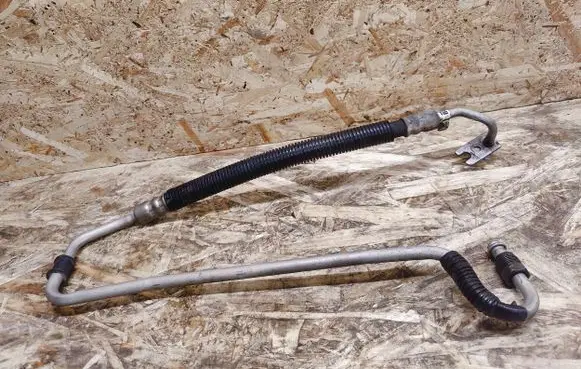 Cadillac XTS Power steering hose/pipe/line 22924051