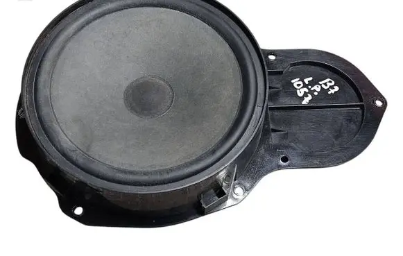 Volkswagen PASSAT B7 Front door speaker 3C8035454 900475460015