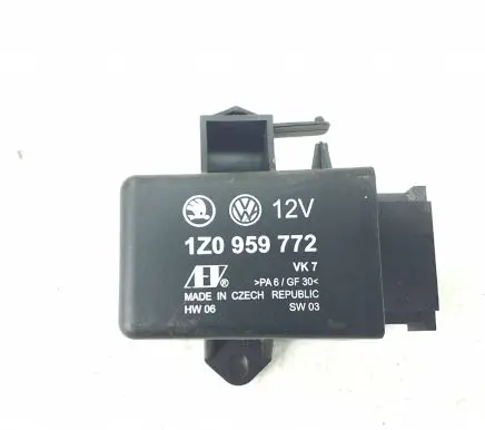 Volkswagen PASSAT B6 Other control units/modules 1Z0959772