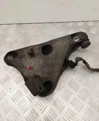 BMW X5 E70 Engine mounting bracket 6790021 68572910