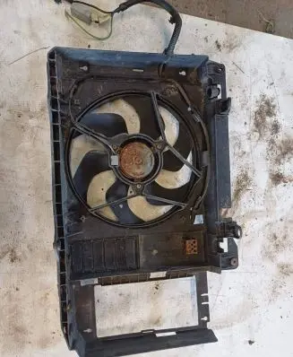Peugeot Partner Radiator cooling fan shroud