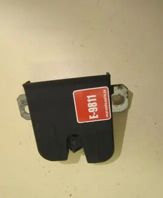 Volkswagen Polo Tailgate/trunk/boot lock/catch/latch 6Q6827505B