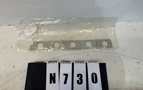 Volvo V50 Other exhaust manifold parts 30729340