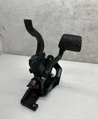 Porsche Macan (95B) Pedal assembly 95B723031