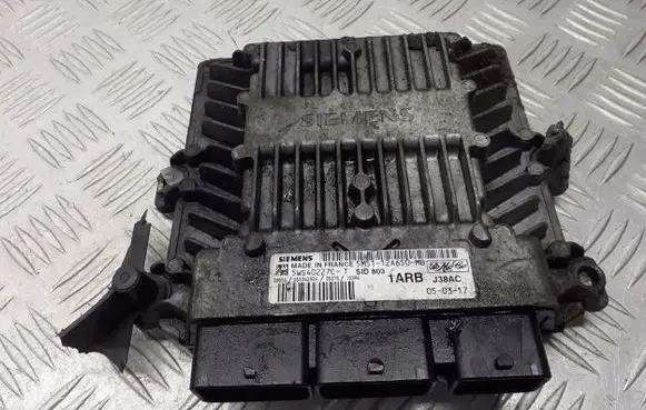 Ford Focus Engine control unit/module 5M51-12A650-MB