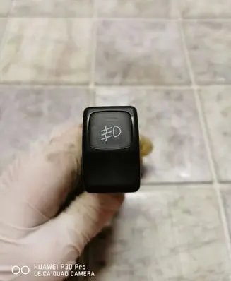 Subaru Legacy Fog light switch 8Y25T