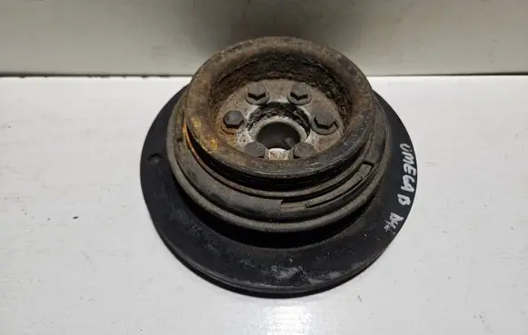 Opel Omega B1 Crankshaft pulley