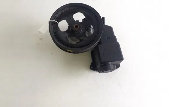 Hummer H3 Power steering pump