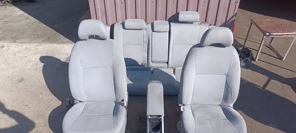 Toyota Prius (NHW20) Seat set 