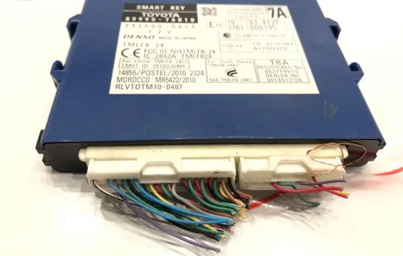 Lexus CT 200H Other control units/modules 8999076010