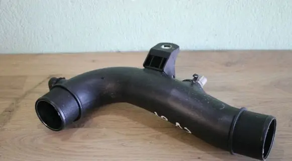 Toyota Corolla Verso AR10 Intercooler hose/pipe